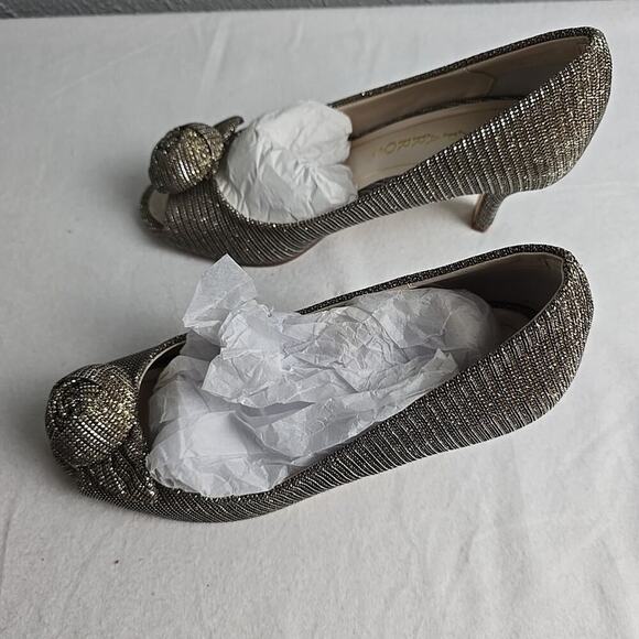 Caparros Heels Womens 7.5B Pumps‎ Floral Sparkly Gold Silver Cocktail Wedding - Picture 2 of 9